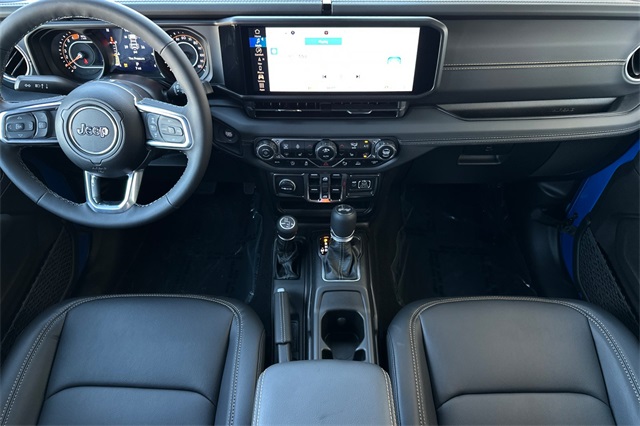 2025 Jeep Wrangler Sahara photo 12