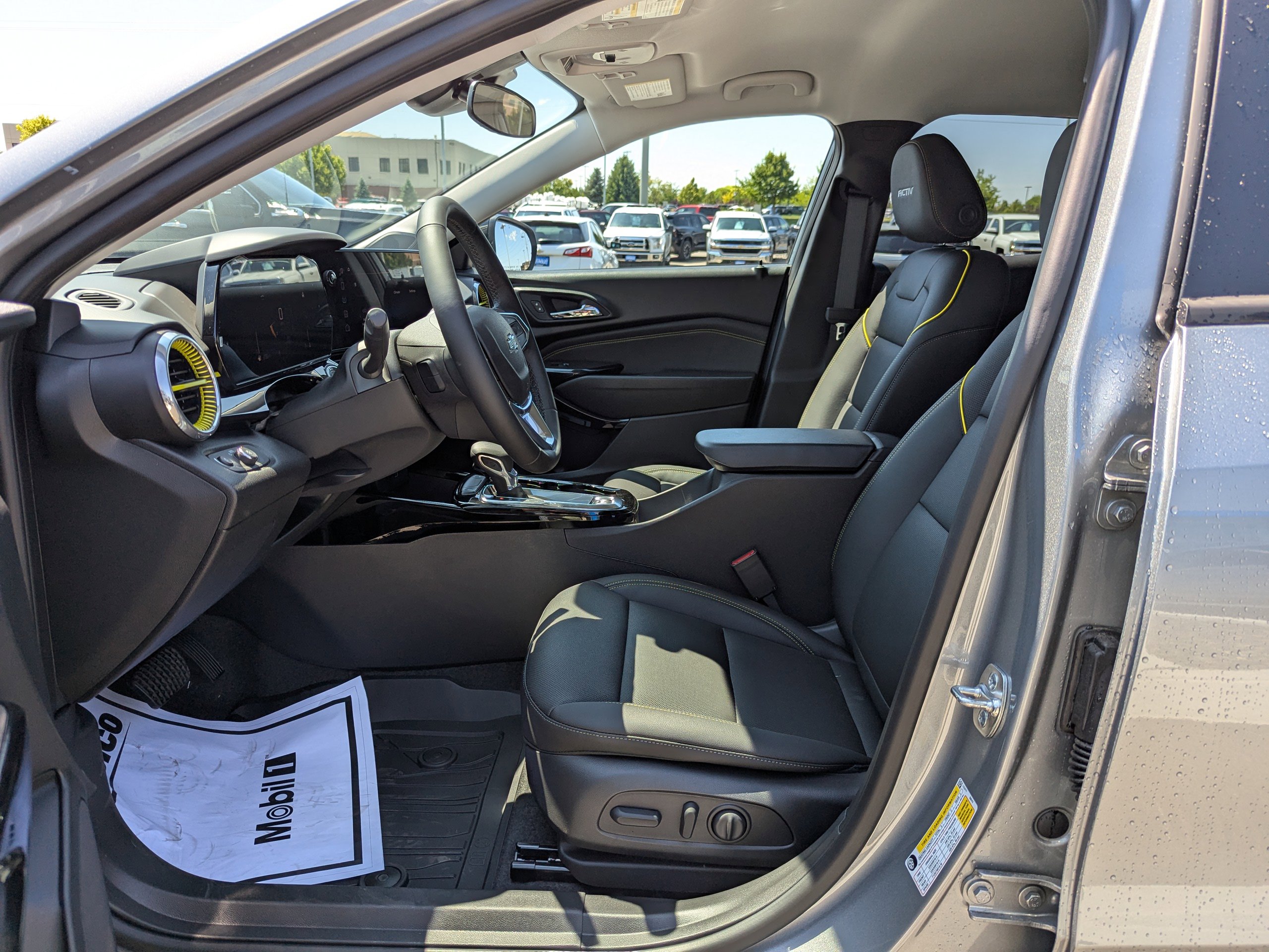 2025 Chevrolet Trax ACTIV photo 9