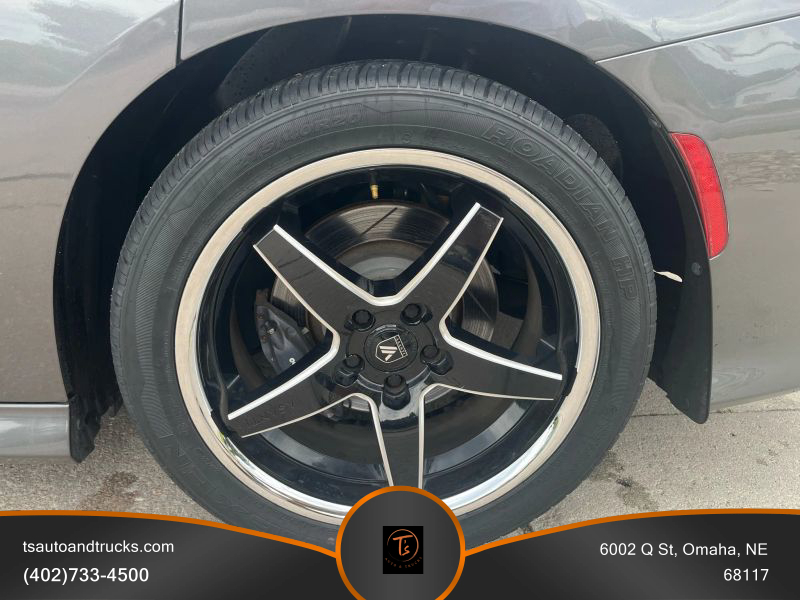 2019 Dodge Charger Scat Pack photo 4