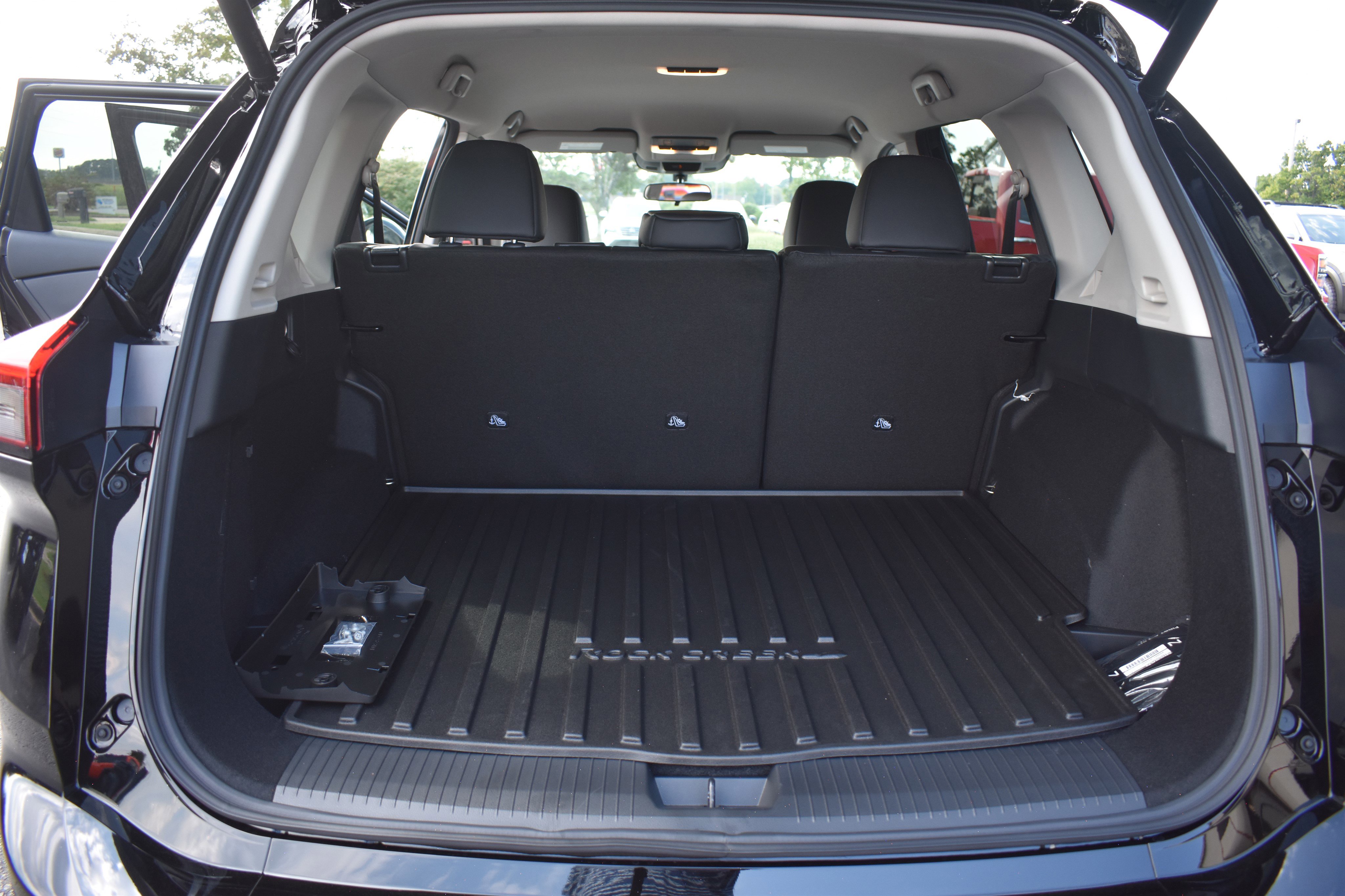 2026 Nissan Rogue SV photo 8