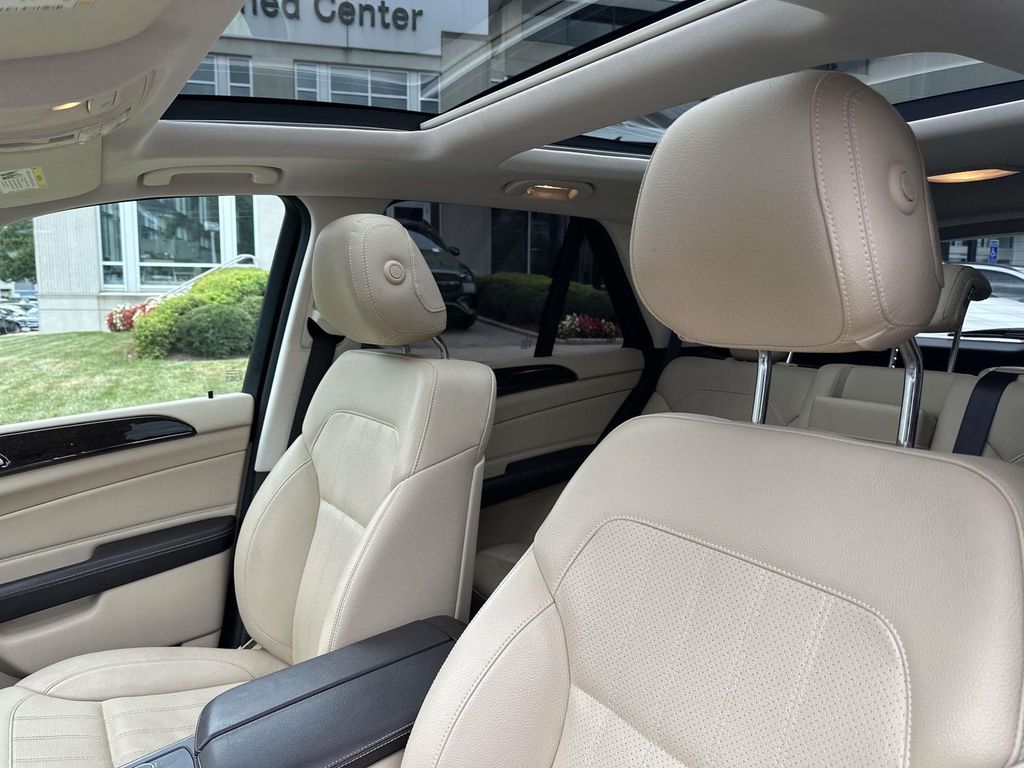 2016 Mercedes Benz GLE 350 photo 34