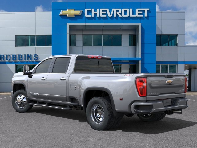 2025 Chevrolet Silverado 3500HD High Country photo 3