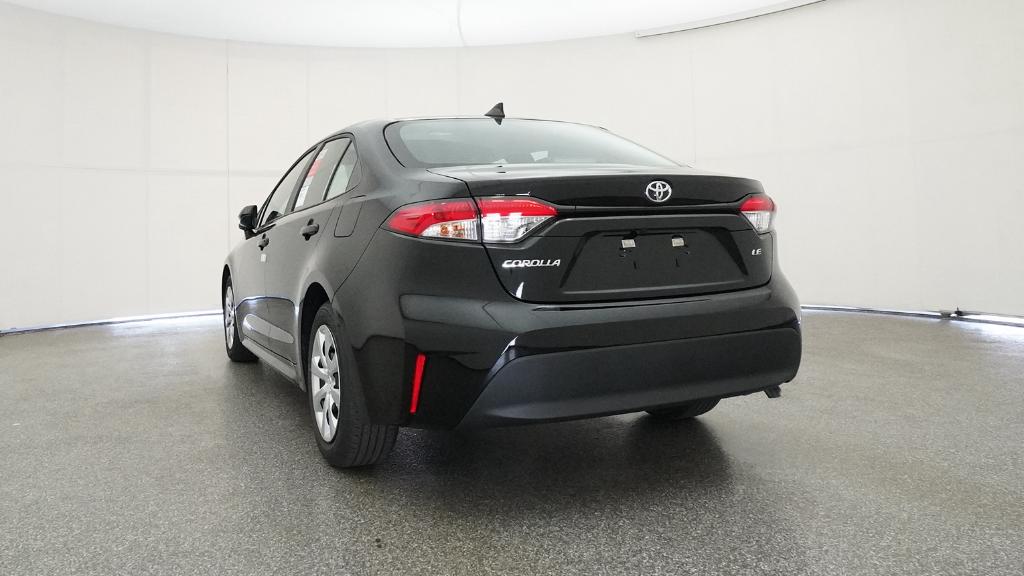 2025 Toyota Corolla LE photo 15