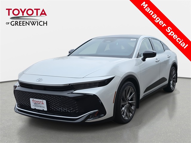 2026 Toyota Crown Limited's photo