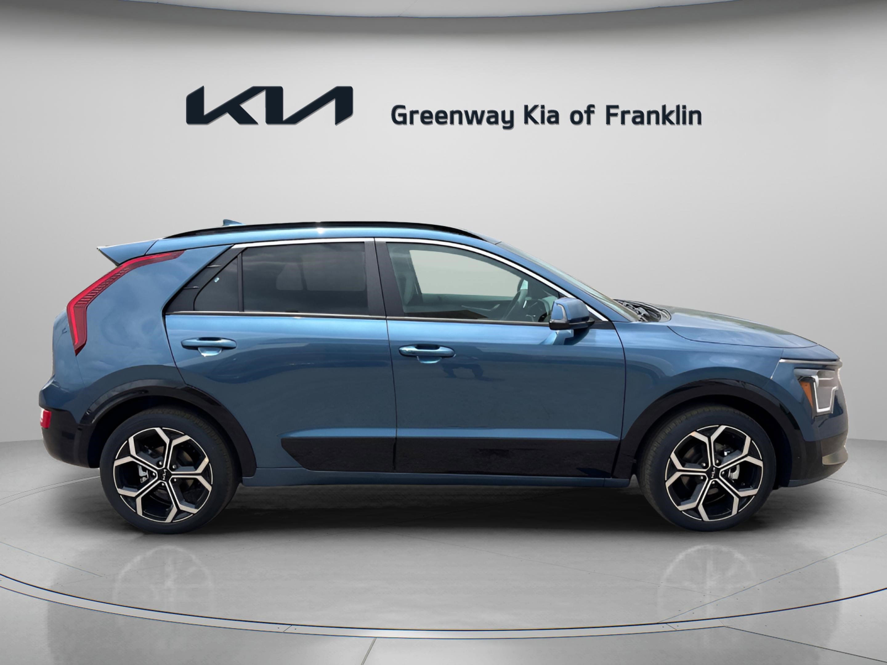 2025 Kia Niro EX Touring photo 8