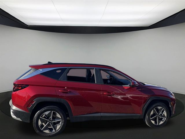 2025 Hyundai Tucson SEL photo 3