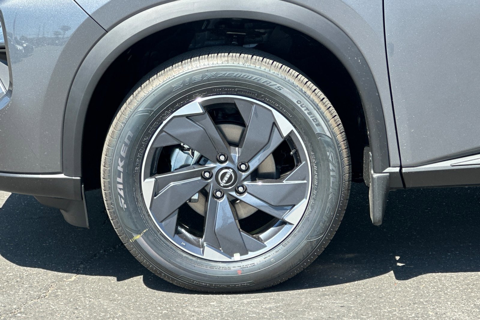 2026 Nissan Rogue SV photo 24