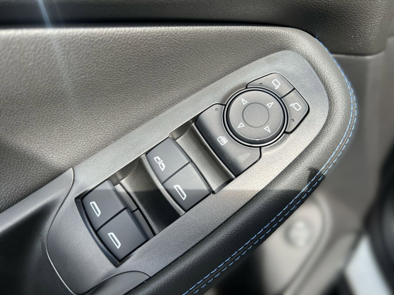2026 Buick Encore GX Sport Touring photo 15
