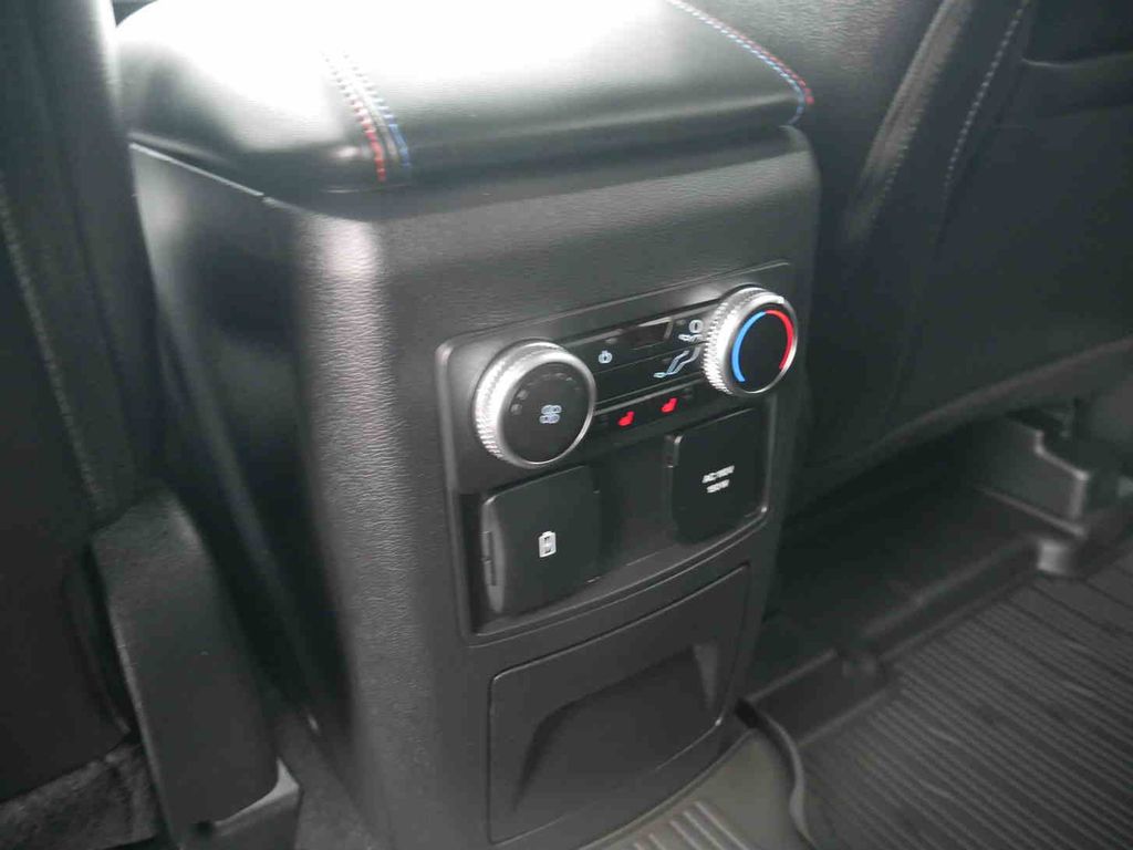 2024 Ford Explorer ST photo 15