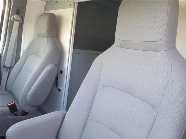 2025 Ford E-350 photo 4