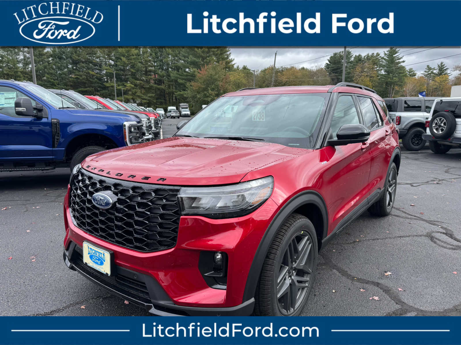 2025 Ford Explorer ST-LINE's photo