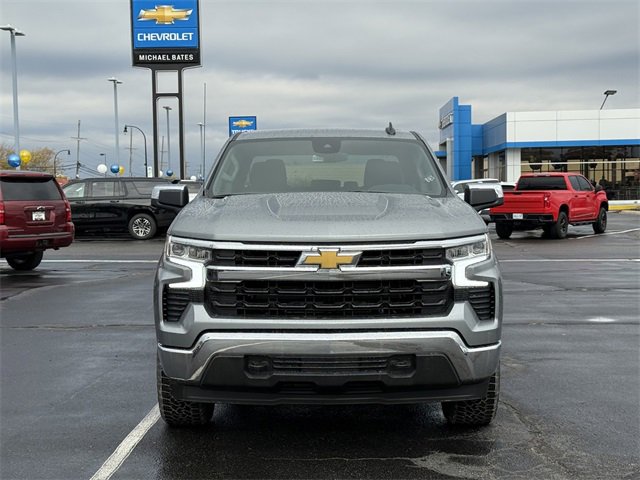 2026 Chevrolet Silverado 1500 LT photo 2