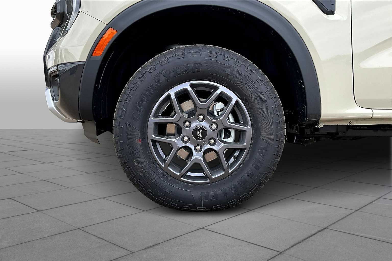 2025 Ford Ranger XLT photo 11