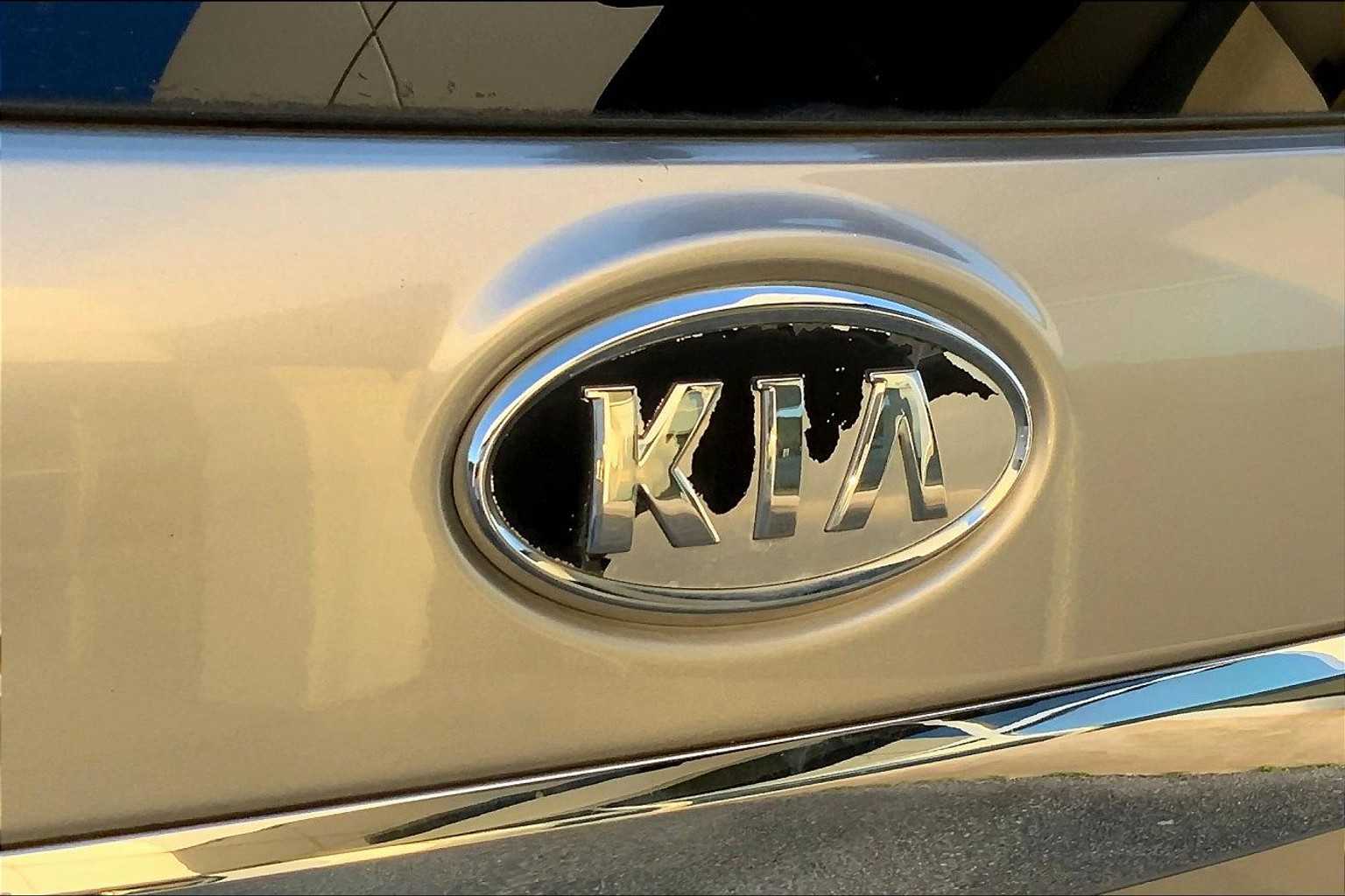 2013 Kia Sorento LX photo 9
