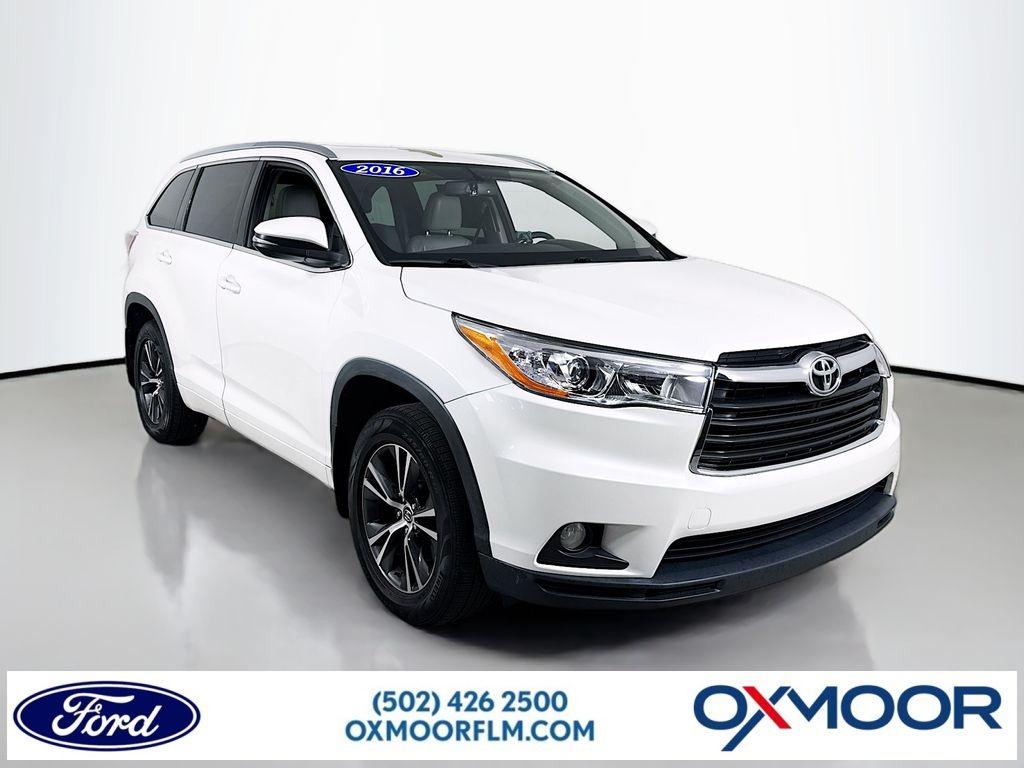 2016 Toyota Highlander XLE's photo