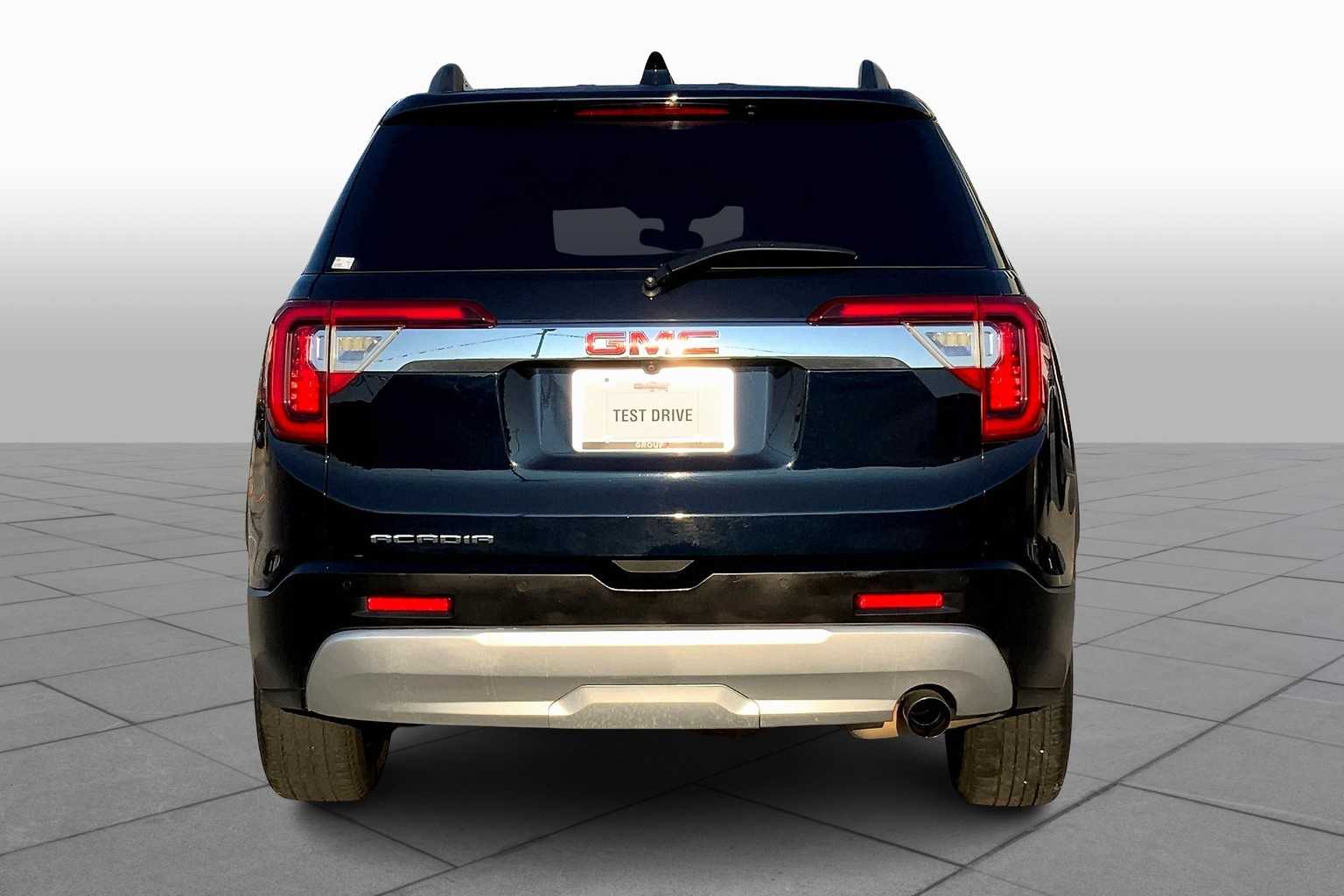 2021 Gmc Acadia SLE photo 4