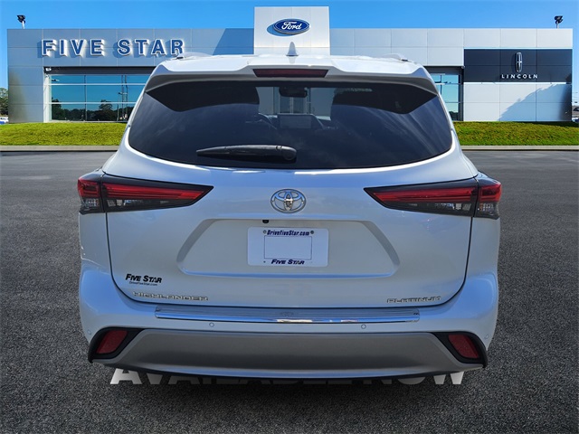 2023 Toyota Highlander Platinum photo 6
