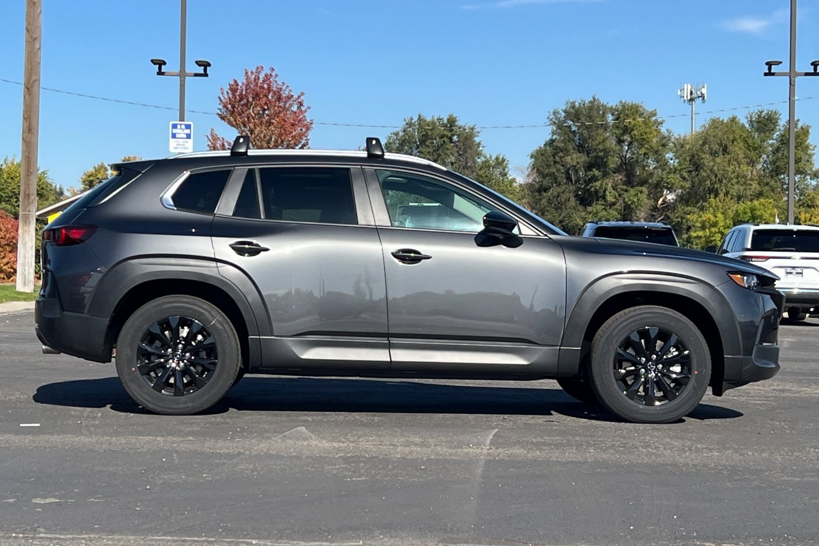 2025 Mazda CX-50 2.5 S Premium photo 2