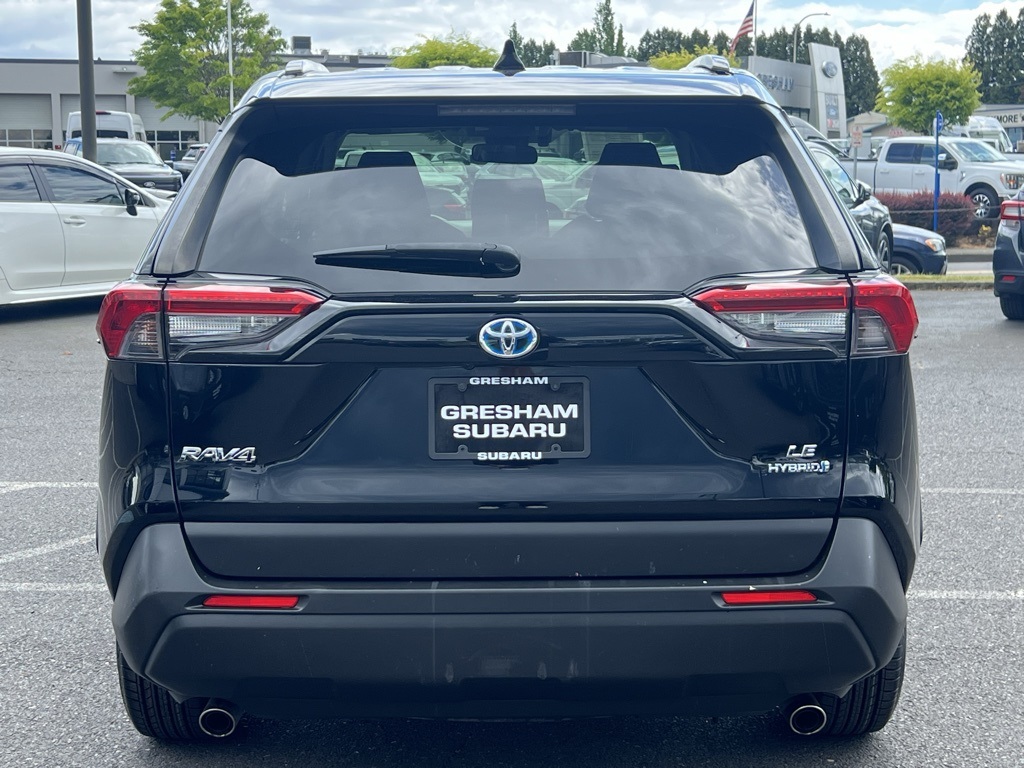 2020 Toyota RAV4 Hybrid LE photo 5