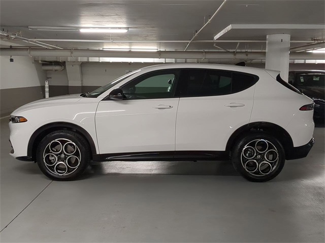 2025 Alfa Romeo Tonale photo 4