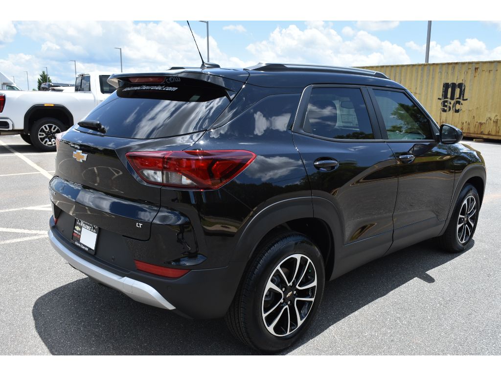 2025 Chevrolet Trailblazer LT photo 5