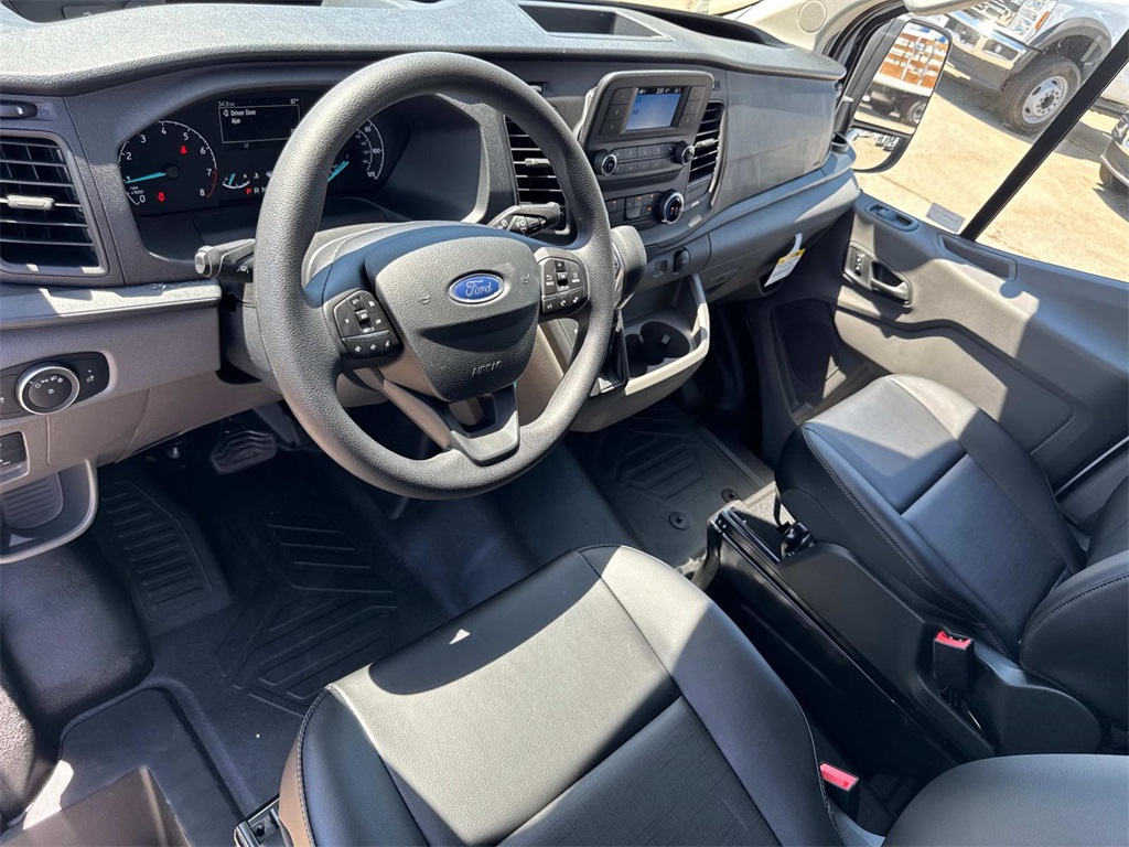 2025 Ford Transit Cargo Van photo 4