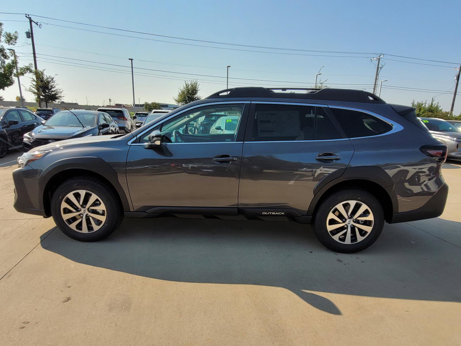 2025 Subaru Outback Premium photo 18