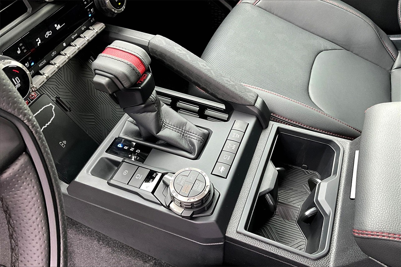 2025 Toyota Tacoma TRD Pro 4x4 photo 17