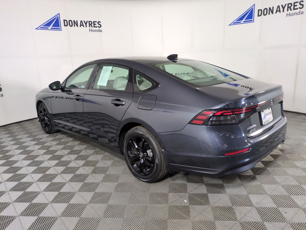 2025 Honda Accord SE photo 3