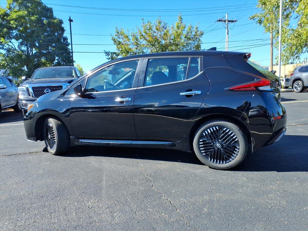 2025 Nissan Leaf SV Plus photo 8