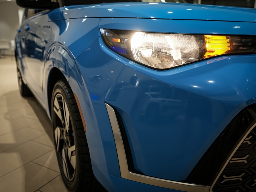 2023 Kia Soul GT-Line photo 6