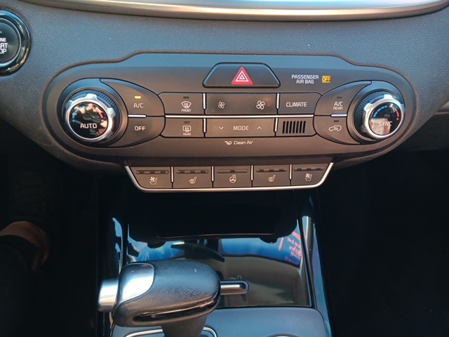 2017 Kia Sorento SX photo 11