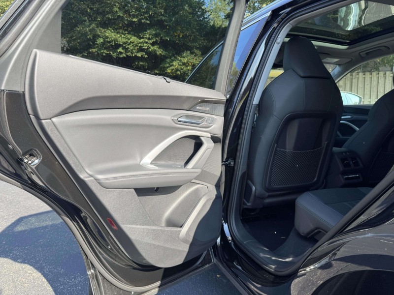 2025 Audi Q5 2.0T Premium Plus photo 13