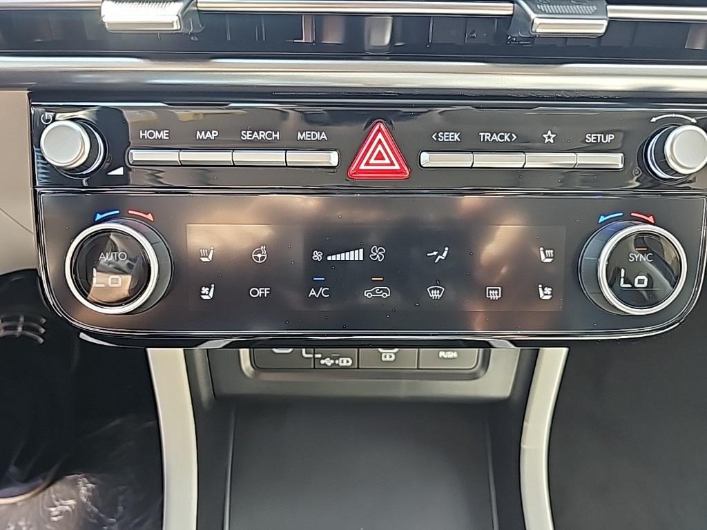 2025 Hyundai Tucson Limited photo 19