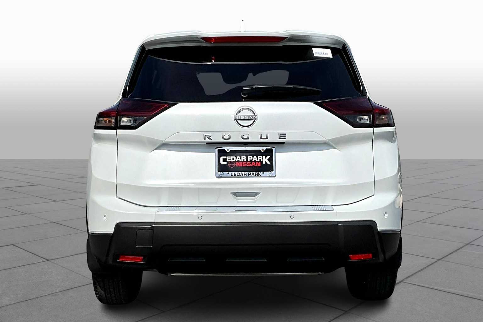 2026 Nissan Rogue SV photo 4