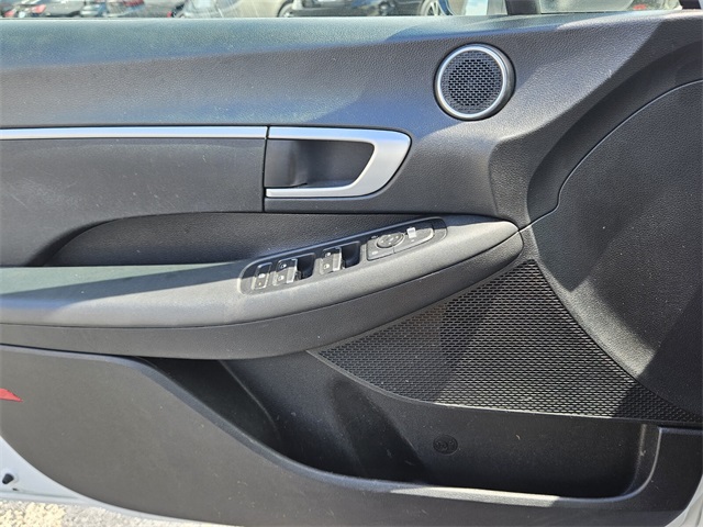 2022 Hyundai Sonata SE photo 25