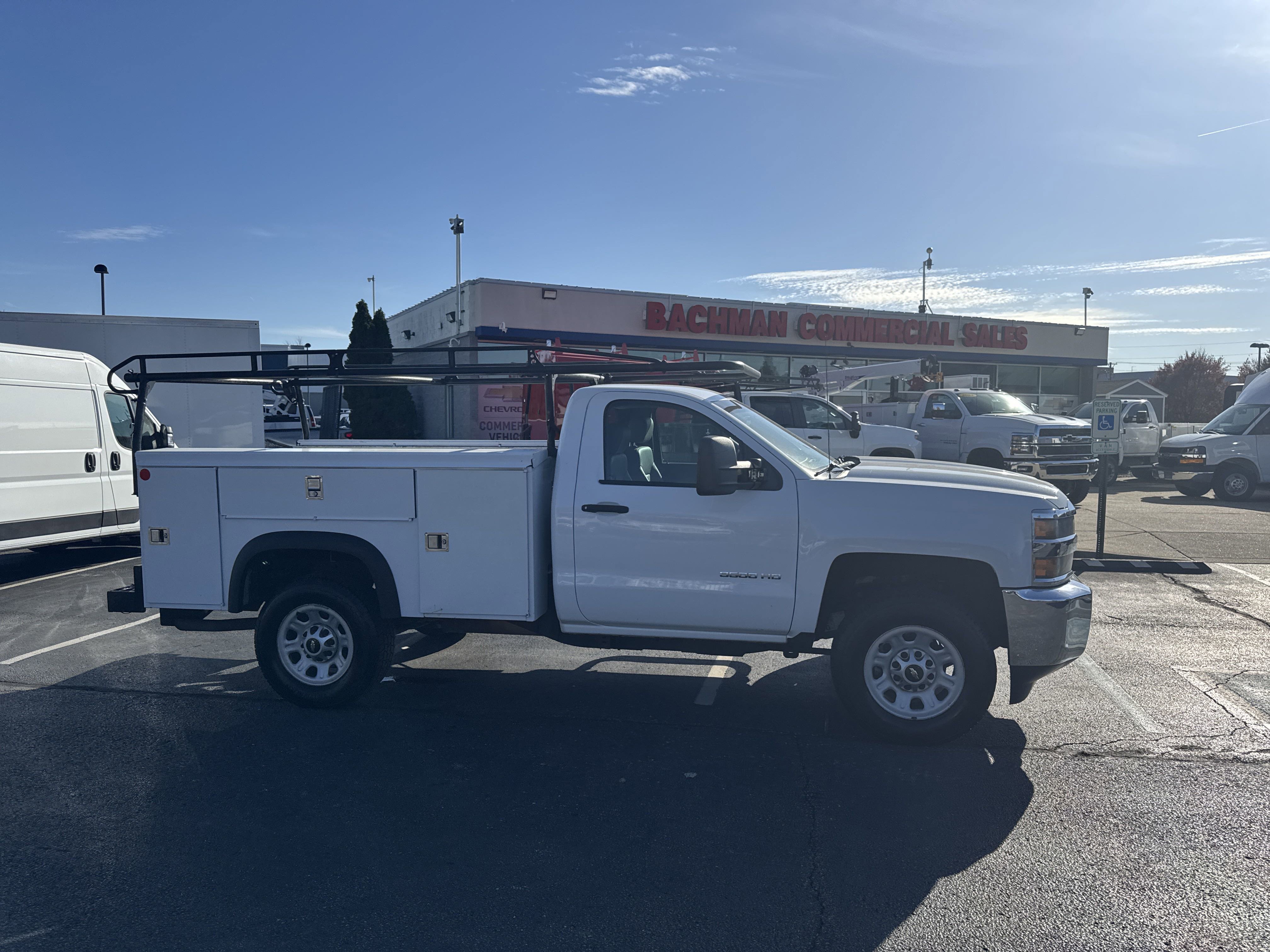 2015 Chevrolet Silverado 3500HD Work Truck photo 2