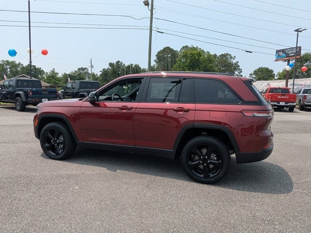 2025 Jeep Grand Cherokee Altitude X photo 2