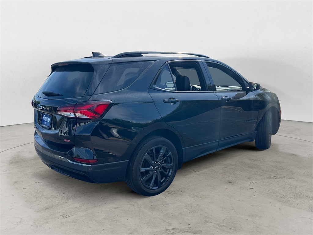 2022 Chevrolet Equinox RS photo 2