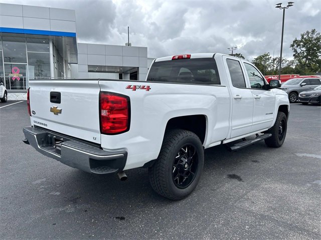 2018 Chevrolet Silverado 1500 LT photo 3