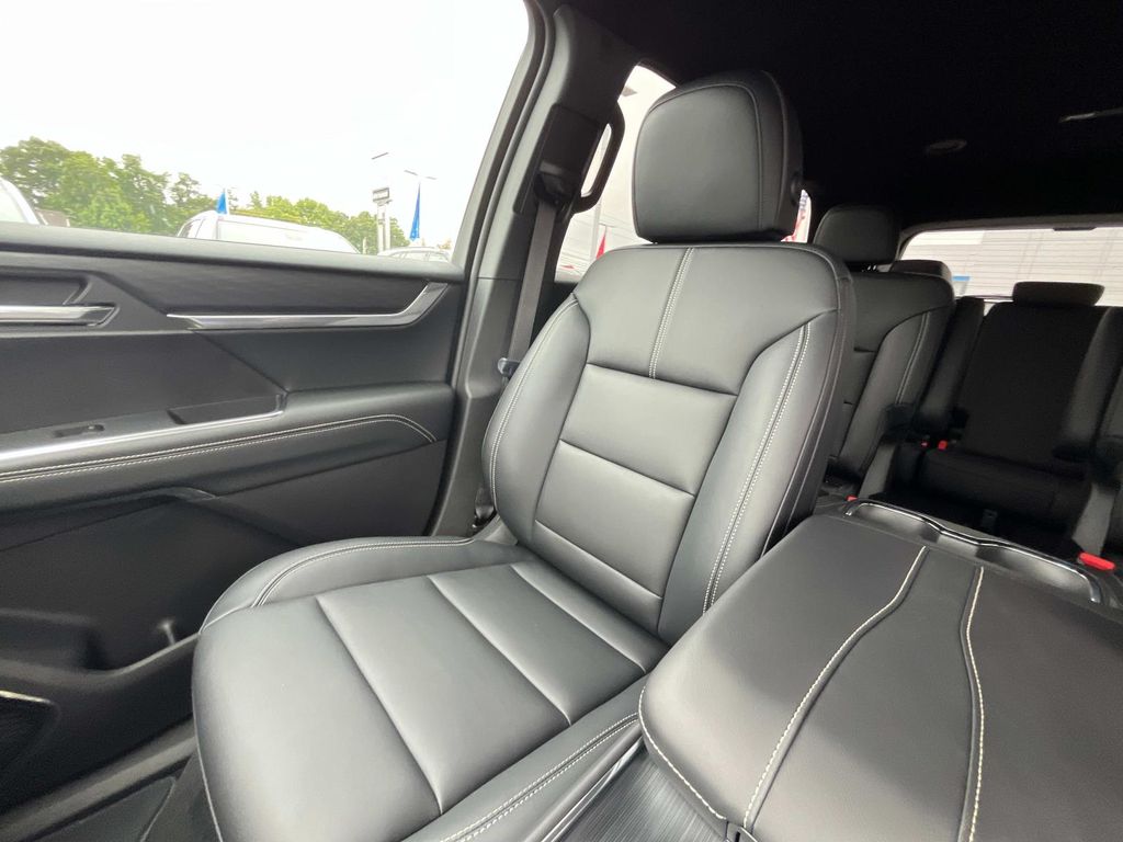 2026 Gmc Acadia Elevation photo 27