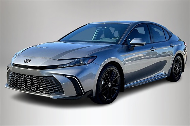 2025 Toyota Camry SE photo 2