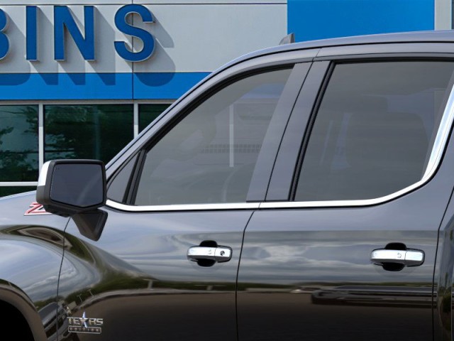 2026 Chevrolet Silverado 1500 LTZ photo 4