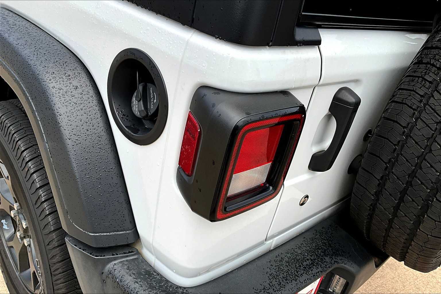 2020 Jeep Wrangler Unlimited Willys photo 43