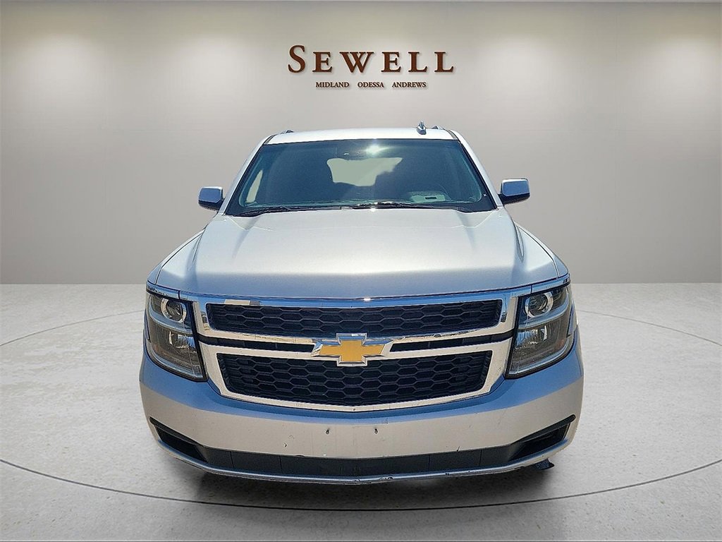 2019 Chevrolet Suburban LT photo 7