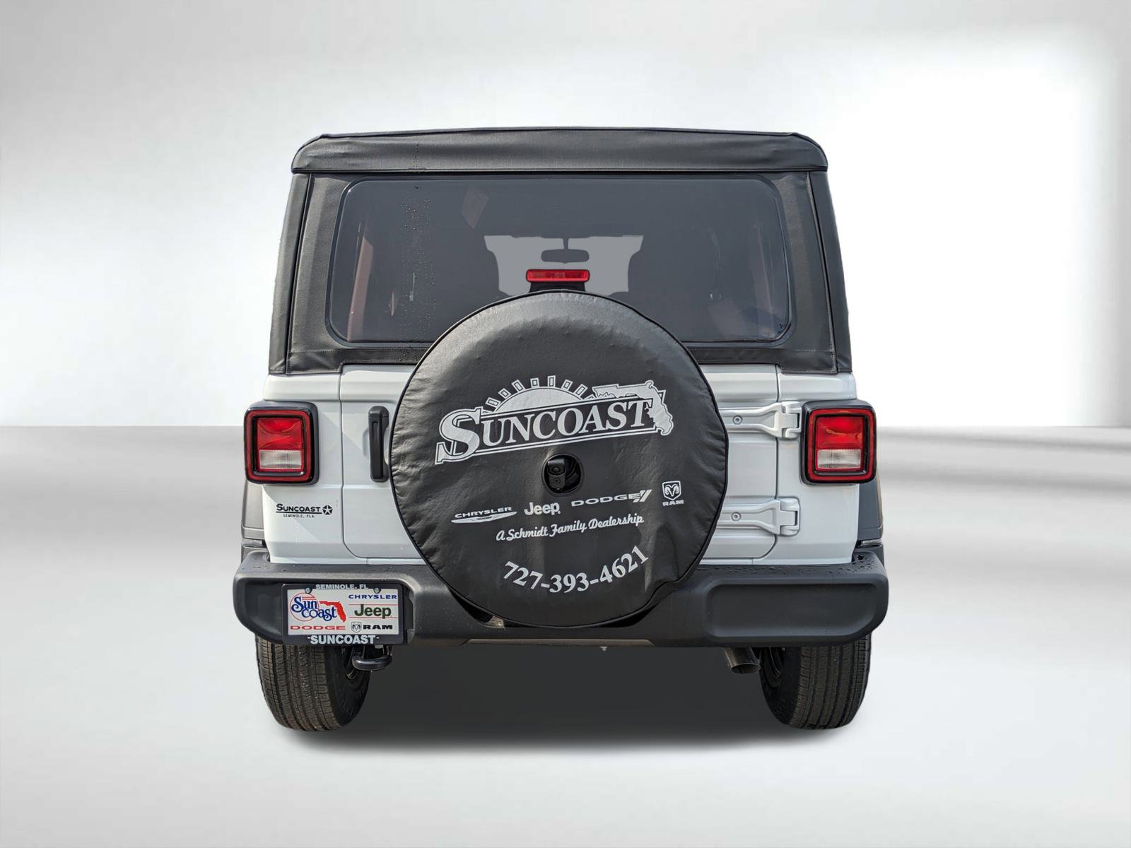 2025 Jeep Wrangler Sport photo 3