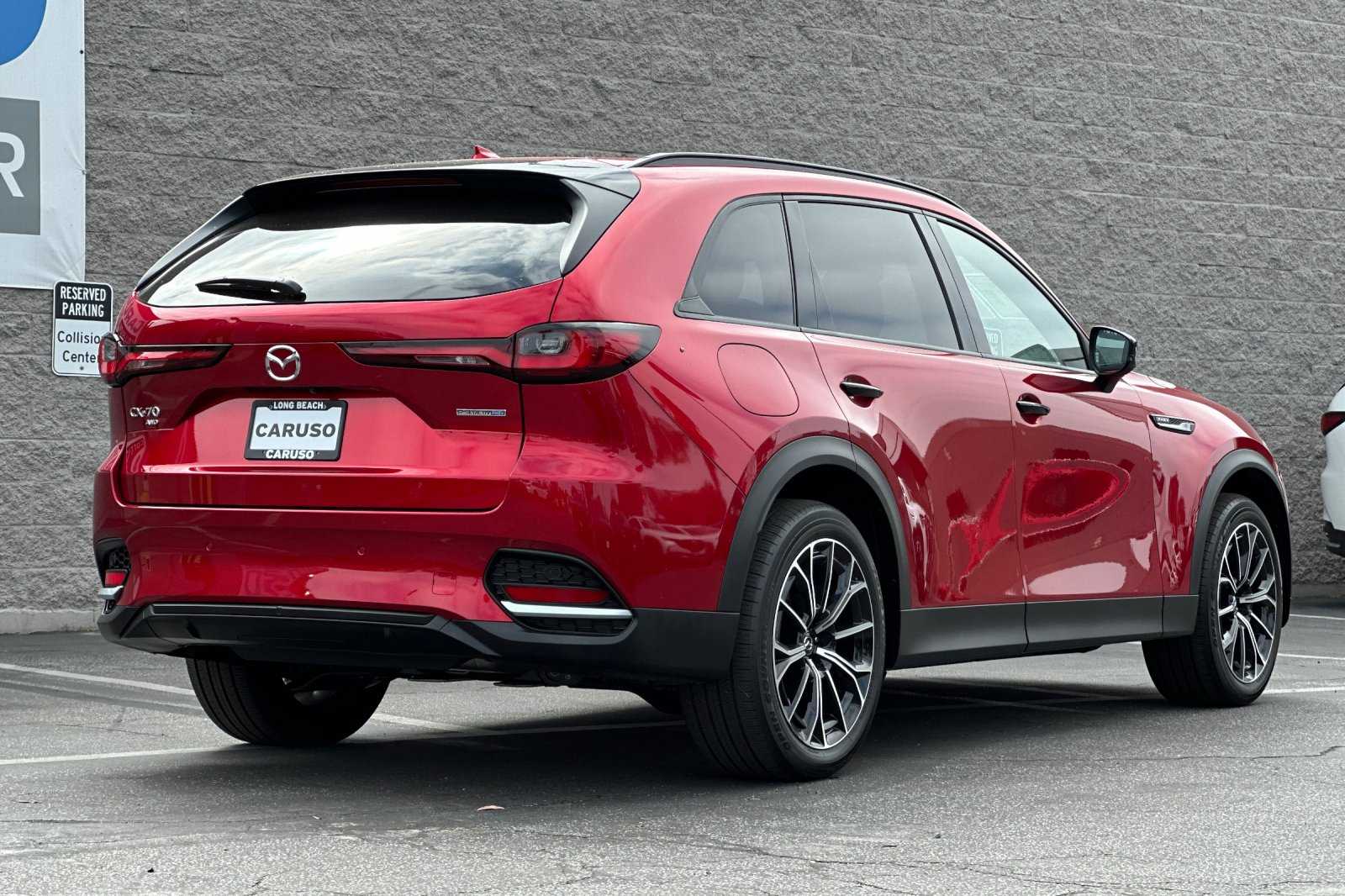 2025 Mazda CX-70 Premium Plus photo 2