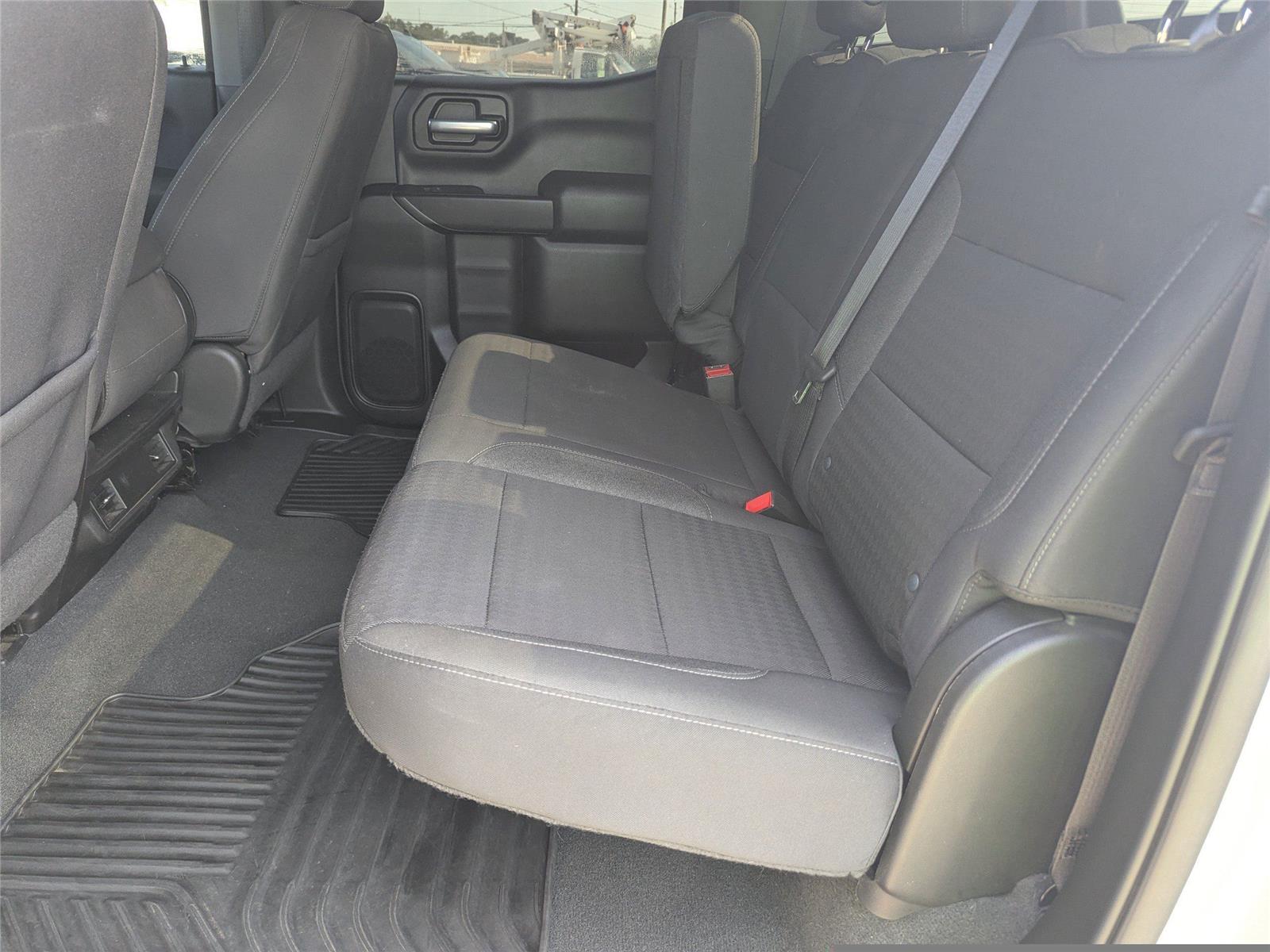 2022 Chevrolet Silverado 1500 Custom photo 15