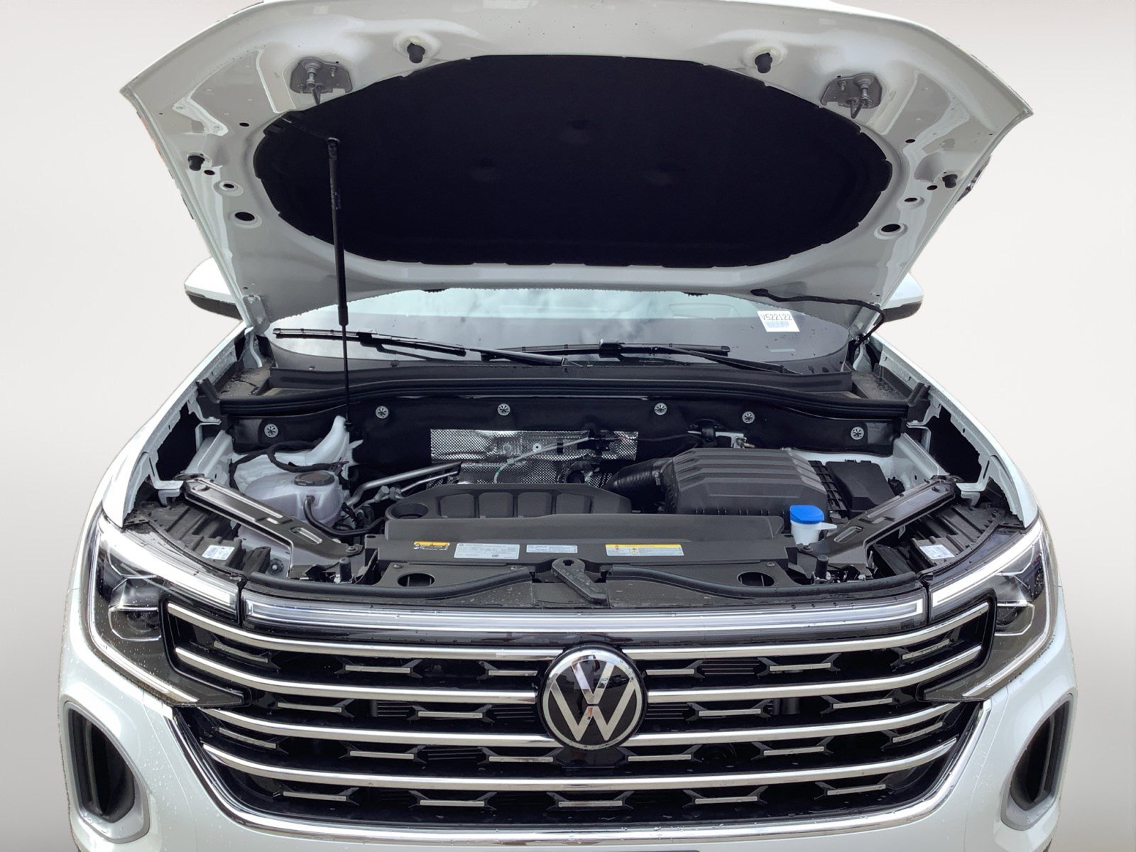 2025 Volkswagen Atlas SEL photo 11