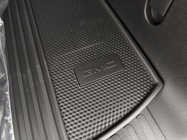 2026 Gmc Acadia AT4 photo 33